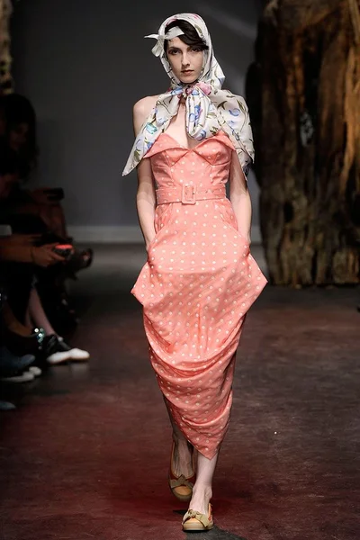 Look 50